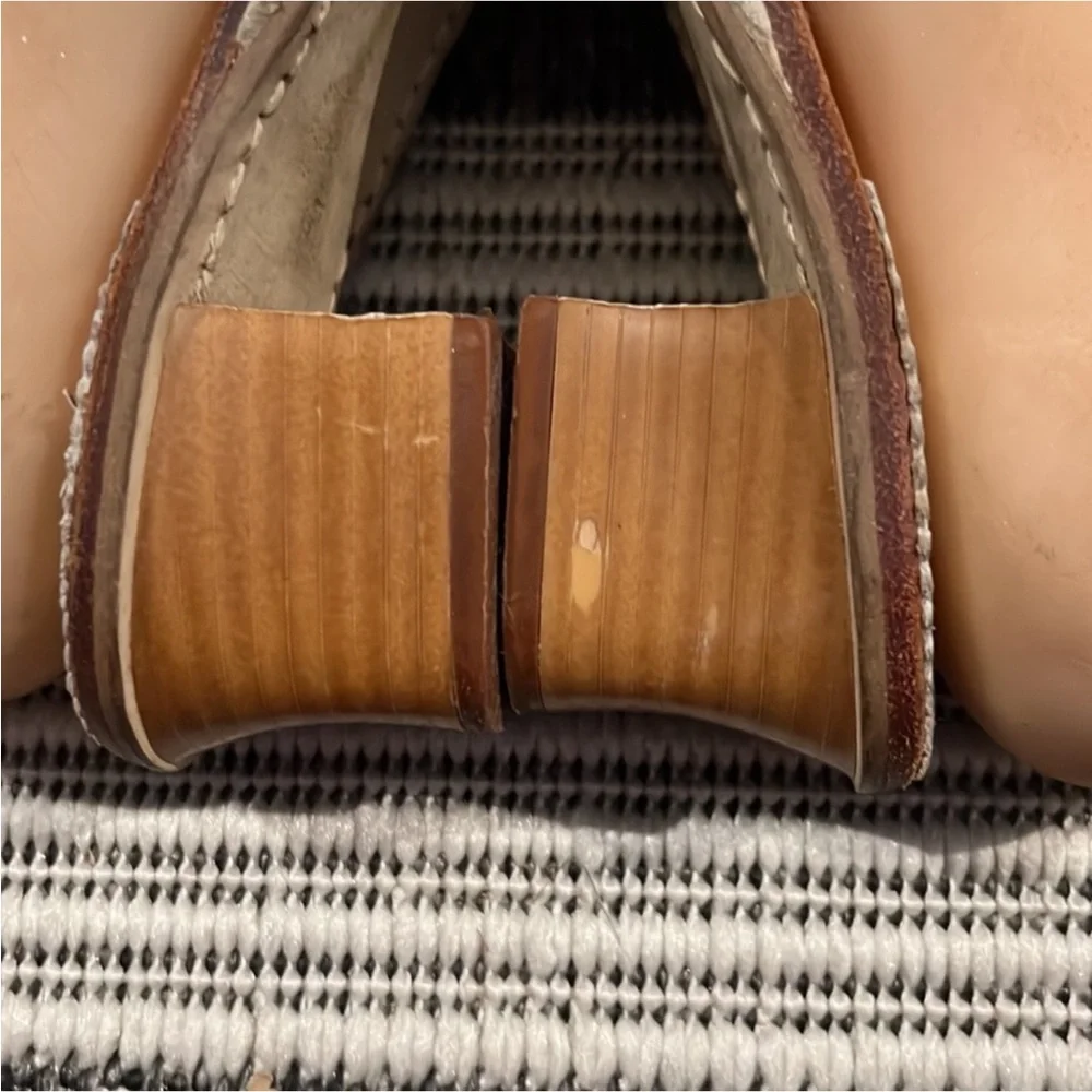 Authentic Jack Rogers signature designer gold leather sandals sz 8